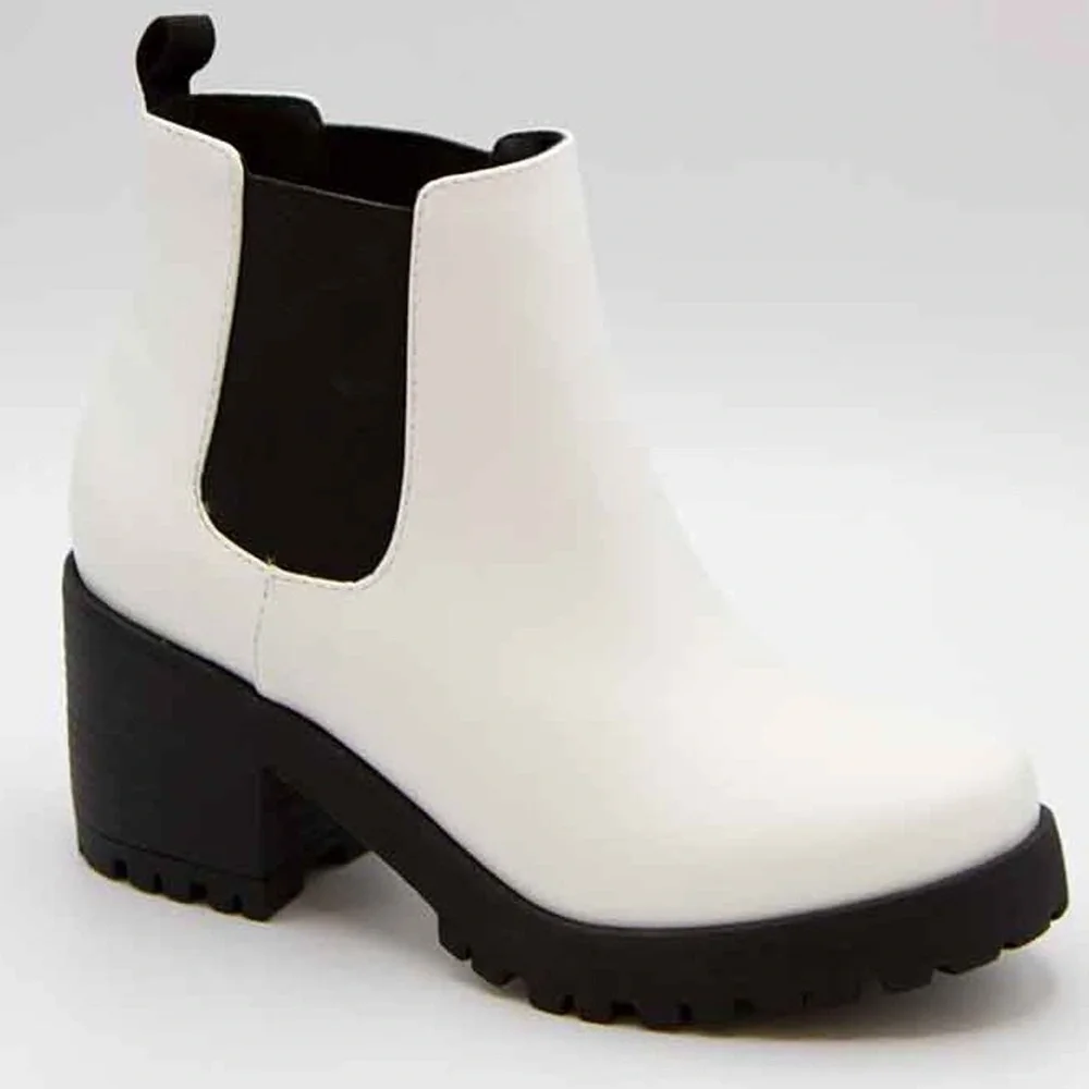 SODA white Jaber lug boots
